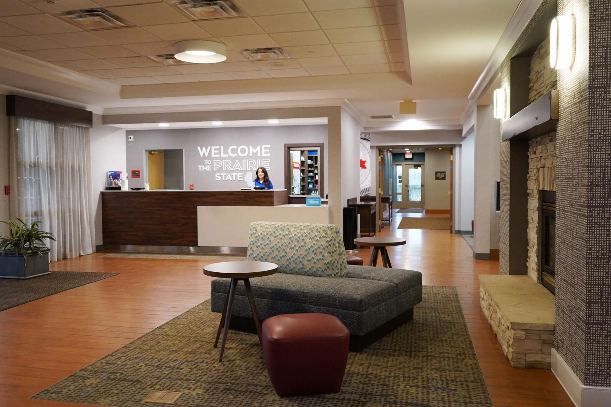 Hampton Inn & Suites Chicago/Aurora Esterno foto